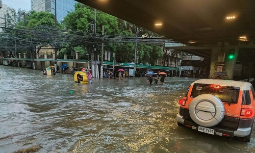 Hàng nghìn người Philippines sơ tán vì mưa lũ sau bão Wipha