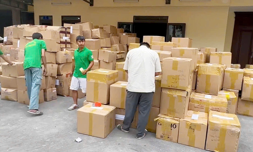 Đường dây sản xuất thuốc xương khớp, trĩ giả bị phanh phui