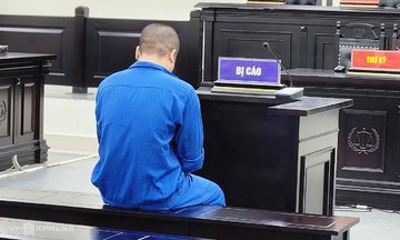 Tài xế xe ôm đâm chết người từ mâu thuẫn giành khách