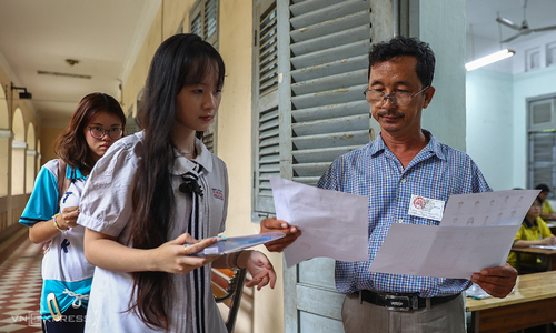 Đại học Ngân hàng TP HCM lấy điểm sàn 18 cho tất cả ngành