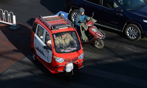 Why is China restricting small three- and four-wheeled electric vehicles?