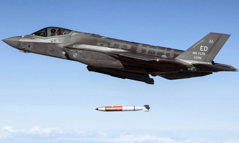 US deploys nuclear weapons to UK for first time in 17 years
