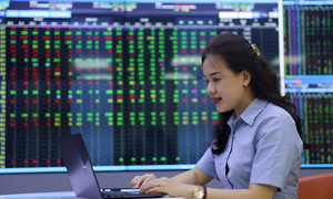 Vietnamese stock market nears record high