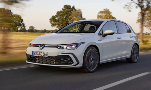 Volkswagen Golf - hot hatch có giá từ 798 triệu đồng