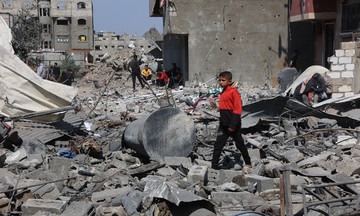 Cuộc chiến sinh tồn xé nát giấc mơ của trẻ em Gaza