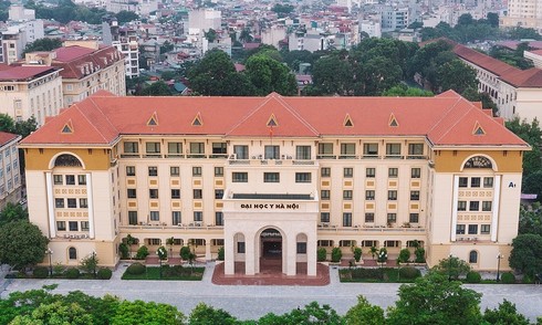 Hanoi Medical University sets admission floor higher than Ministry of Education's