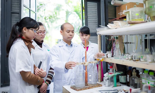 Điểm sàn Đại học Dược Hà Nội cao nhất 22