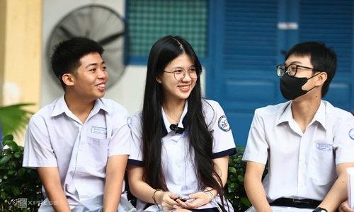 Điểm sàn Đại học Khoa học Xã hội và Nhân văn TP HCM giảm đến 3 điểm