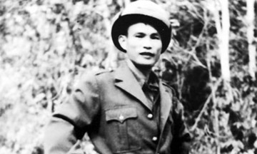 Nhà thơ Huỳnh Văn Nghệ - chất chiến sĩ quyện hòa thi sĩ