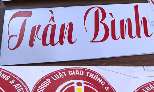 Bán logo dán xe để 'bao luật' không bị CSGT phạt