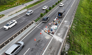 Section of Ho Chi Minh City - Trung Luong expressway closed for repairs