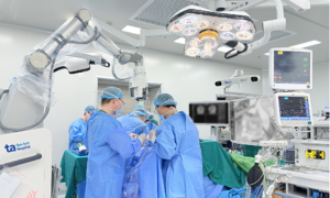 AI-assisted robot performs life-saving surgery on pregnant woman with stroke