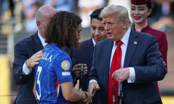 Cầu thủ Chelsea sợ tái mặt khi gặp Tổng thống Trump