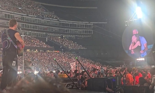 'Kiss Cam ở concert Coldplay' dấy lên vấn đề quyền riêng tư