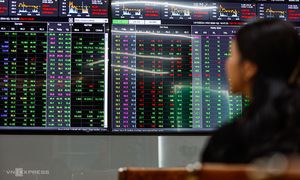 Stock market rebounds in final minutes
