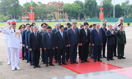 Lãnh đạo Đảng, Nhà nước tưởng niệm anh hùng liệt sĩ