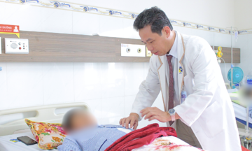 Bị bò húc vỡ động mạch gây sốc mất máu