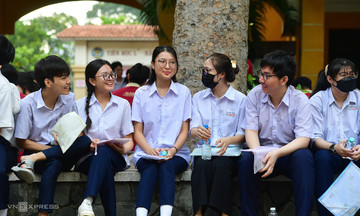 Đại học Luật TP HCM: Học bạ A00, D01 lệch 4 điểm với thi tốt nghiệp