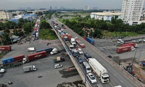 Giao thông đường bộ là nguồn ô nhiễm không khí chính ở TP HCM