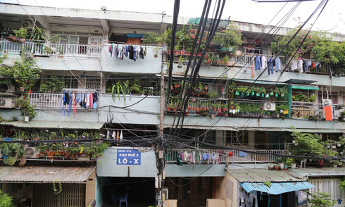 Ho Chi Minh City offers up to 10 billion VND in support for old apartment building redevelopment projects