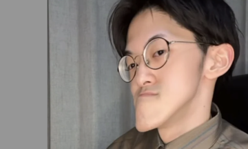 Đổi đời nhờ chiếc cằm dài