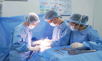 Khám phụ khoa bất ngờ phát hiện ung thư