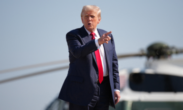 Ông Trump: 'Hamas muốn chết thay vì ngừng bắn'