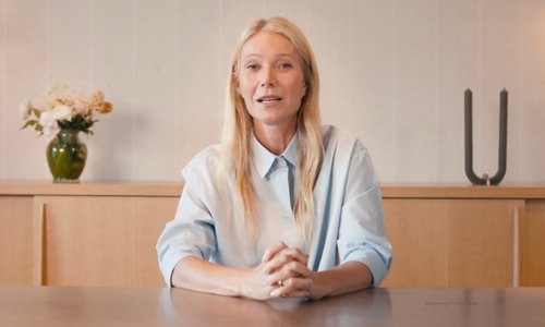 Gwyneth Paltrow được thuê phát ngôn cho công ty vướng vụ Kiss Cam