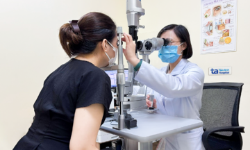 Đau đầu, mỏi mắt do bệnh glôcôm