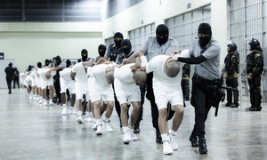 Inside El Salvador's mega-prison: a Venezuelan deportee's ordeal