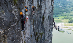 Remote Chinese town transformed by adventure tourism
