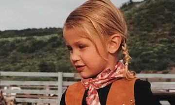 Dung mạo ngày bé của siêu mẫu Bella Hadid
