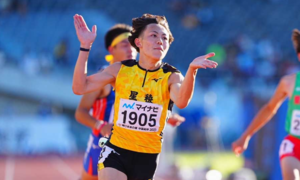 16-year-old runner celebrates like Ronaldo after breaking 100m record