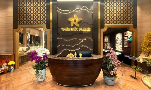 Thiên Mộc Hương kết hợp di sản trầm hương và nghệ thuật đương đại
