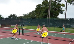 Khỏa thân chơi pickleball ở Mỹ
