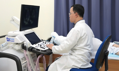 Người phụ nữ mắc hội chứng 'trái tim tan vỡ'