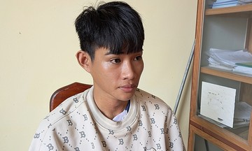 Vờ hỏi mua vàng rồi cướp