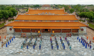 Hue strengthens regional tourism links