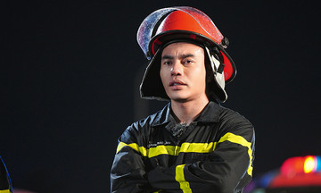 Dàn nghệ sĩ diễn tập phòng cháy chữa cháy