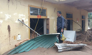 Schools buried by floods in Nghe An