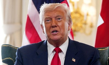Ông Trump tuyên bố chưa từng đến đảo của tỷ phú ấu dâm Epstein