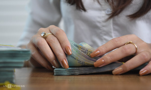 How much money should you save for emergencies?