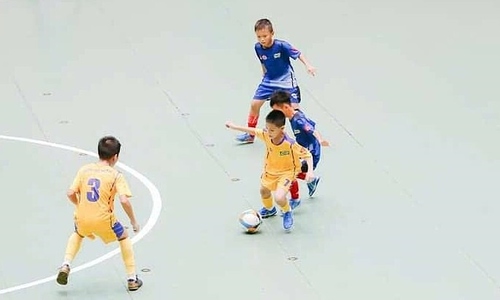 Trẻ rèn kỹ năng sống từ thể thao học đường