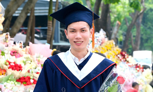 Top medical resident pursues oncology career