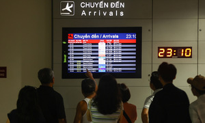 Noi Bai and Tan Son Nhat airports rank low for on-time performance