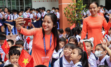 Giao quyền tuyển dụng giáo viên cho Sở Giáo dục