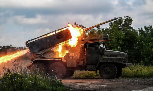 Ukrainian forces face encirclement in Pokrovsk
