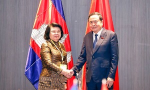 National assembly chair urges Cambodia and Thailand to resolve disputes