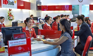 HDBank reports record first-half profit