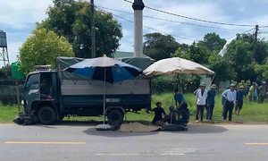 Driver fails to slow down at intersection, kills couple